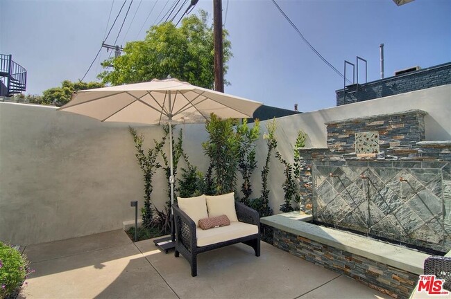 Building Photo - 2906 2nd St