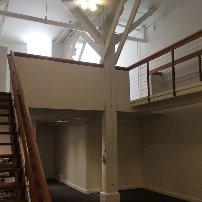 Building Photo - 601 Minnesota St