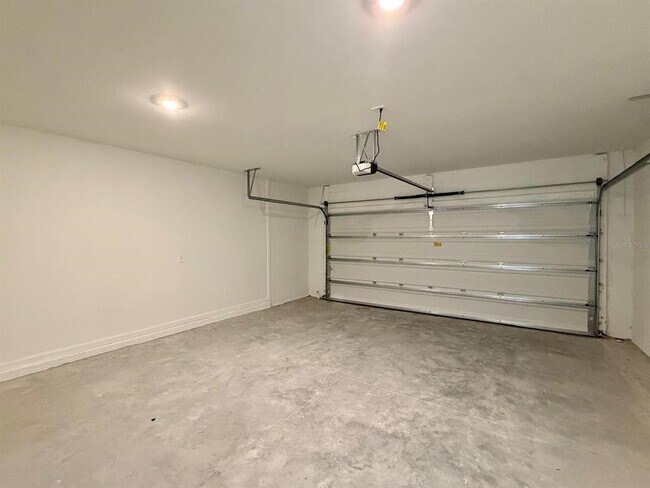 Building Photo - 3614 Hardman Dr