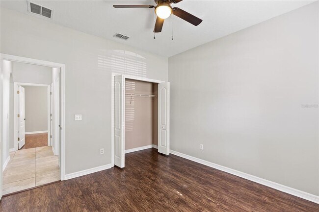 Building Photo - 2709 Savannah Dr