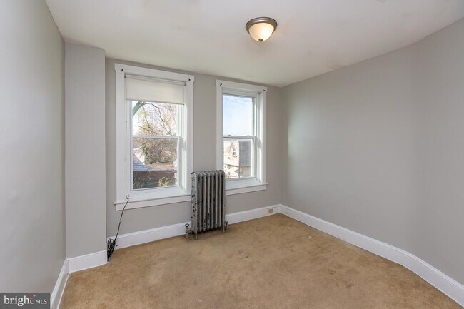 Building Photo - 4312 Dobson St