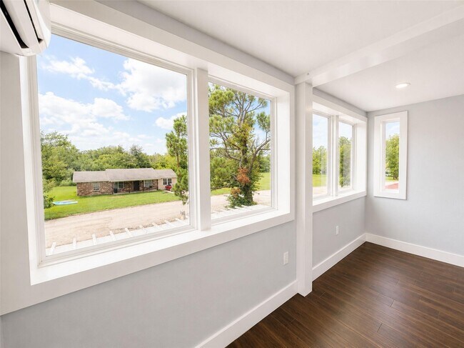 Building Photo - 1224 Kennie Dr