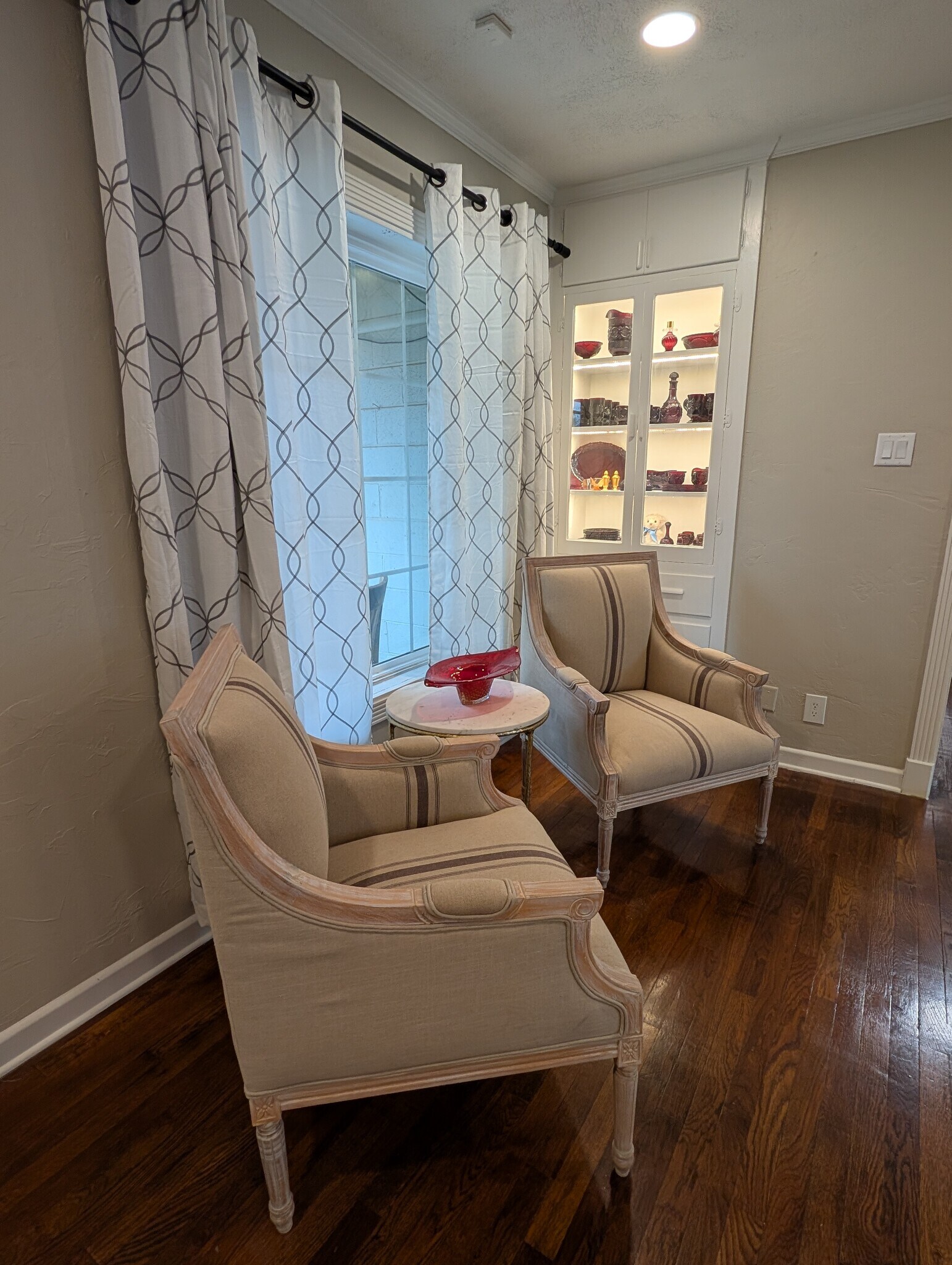 Entry Way - 3408 25th St