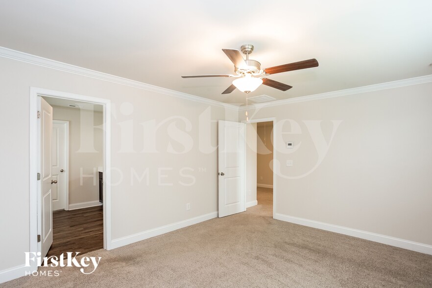 Building Photo - 5225 Cobblestone Glen Dr
