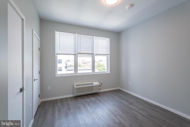 Building Photo - 4124 Haverford Ave