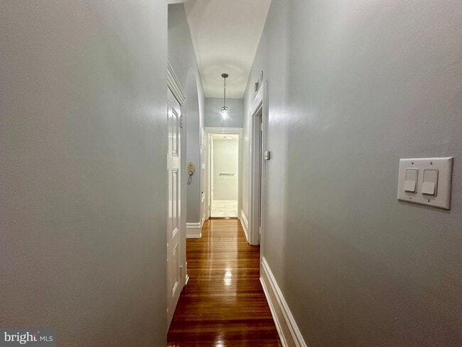 Building Photo - 146 Sumac St