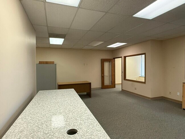 Building Photo - 1411 Pate Plaza Dr