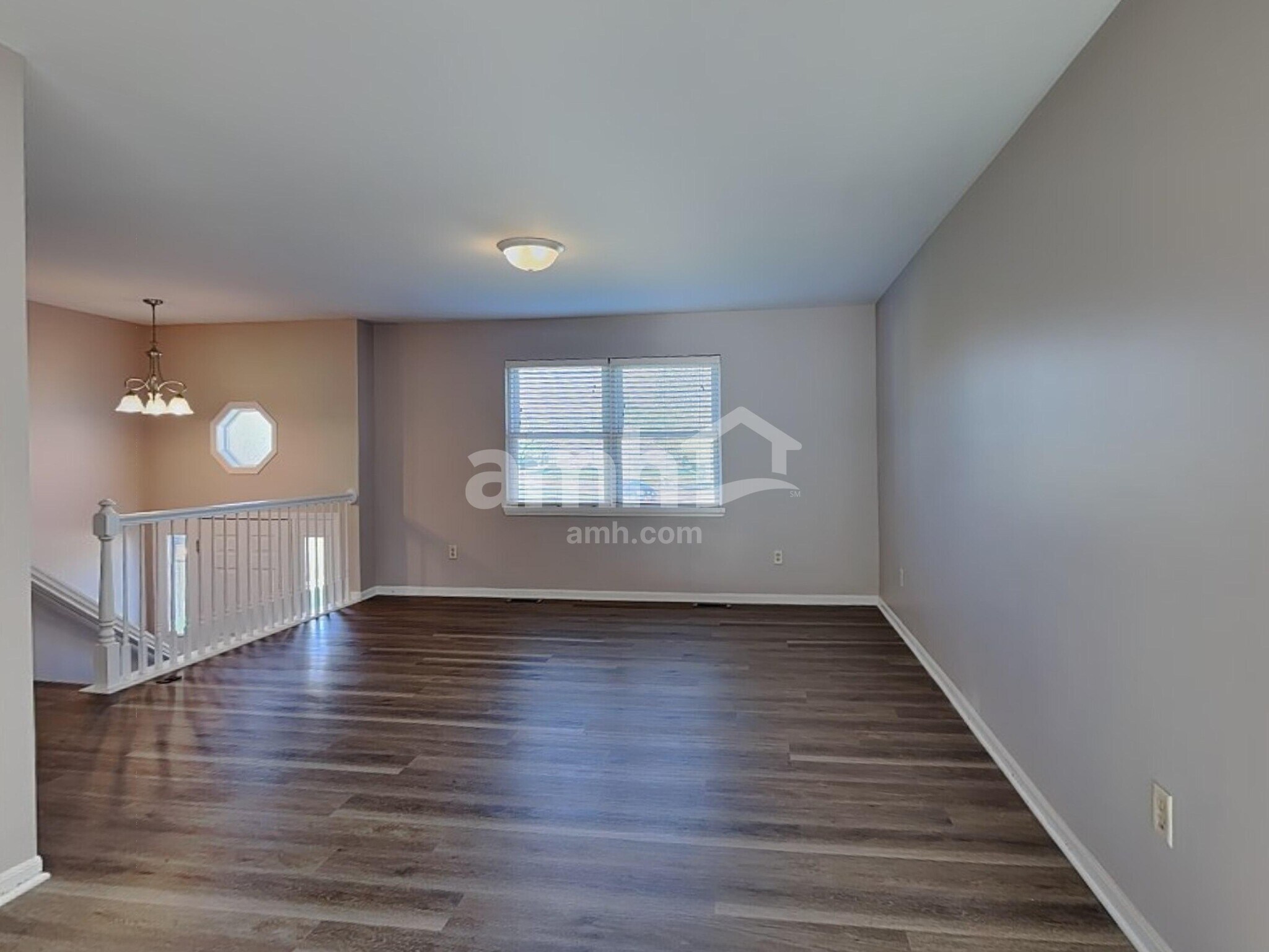 Building Photo - 5925 Bluegrass Trl