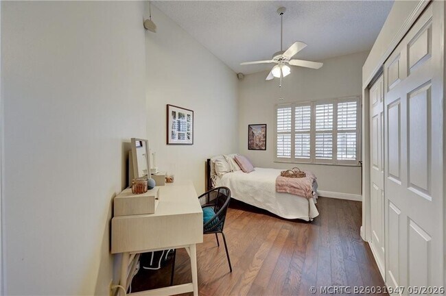 Building Photo - 8171 Hampton Wood Dr