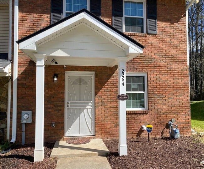 Building Photo - 2264 Salt Springs Pl