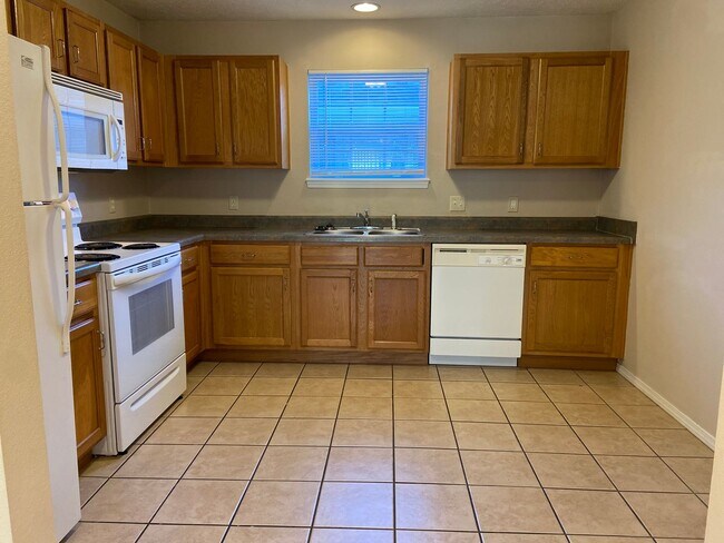 Building Photo - Condominium in Academy Commons