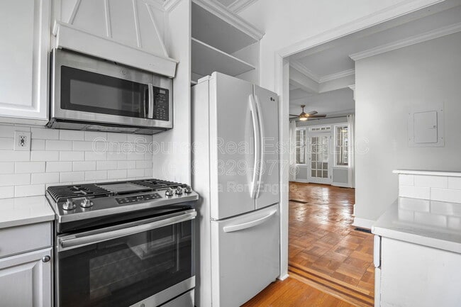 Building Photo - 872 Briarcliff Rd NE