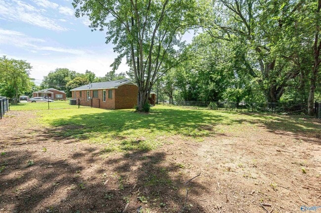 Building Photo - 2820 Union Dr NW