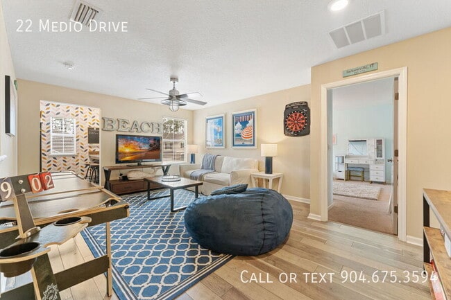 Building Photo - 22 Medio Dr