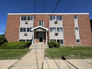 Building Photo - Pineview Apartments