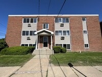 Building Photo - Pineview Apartments