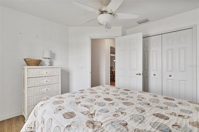 Building Photo - 6460 Blueberry Dr