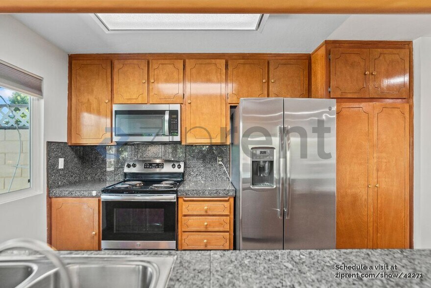 Building Photo - 3708 Dundale Dr