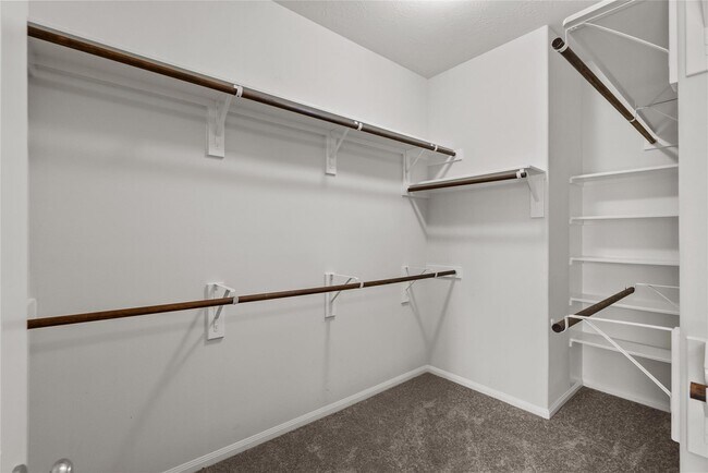 Building Photo - 803 Arlington Pointe Dr