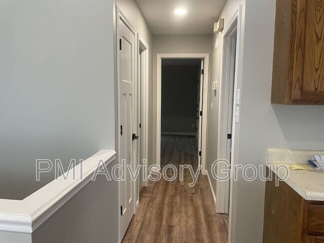 Building Photo - 7416 SW 27th St