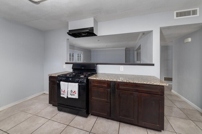 Building Photo - 3825 Bianchi Way