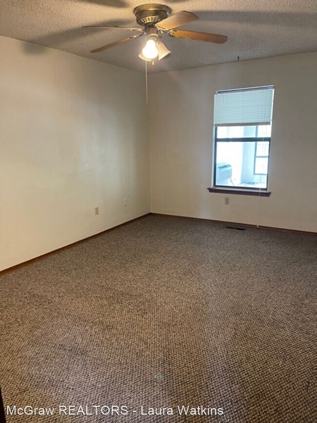 Building Photo - 4 br, 3 bath House - 8826 E. 91st Place