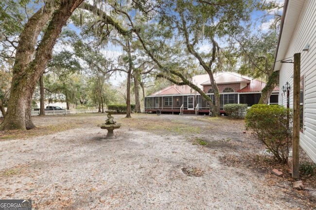 Building Photo - 51 Ravine Ln