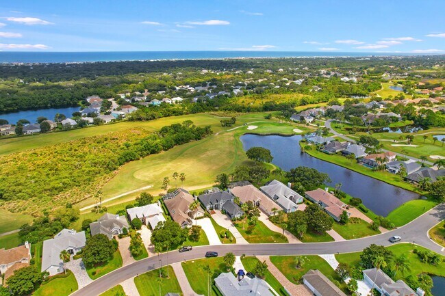 Building Photo - 506 Lakeway Dr