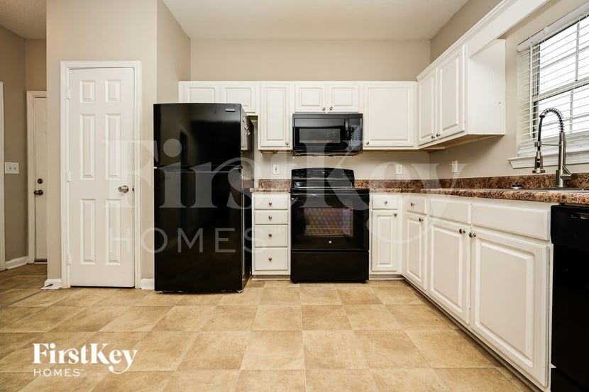 Building Photo - 2473 Brianna Dr