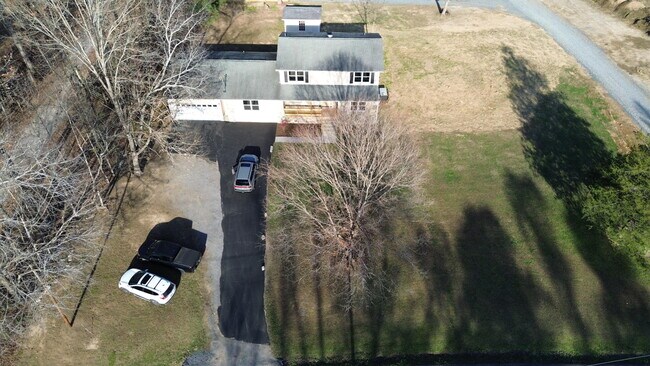 Building Photo - 2267 Old Parksville Rd NE