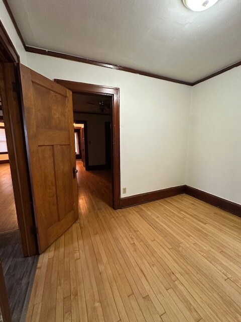 Building Photo - 319 E Montana St