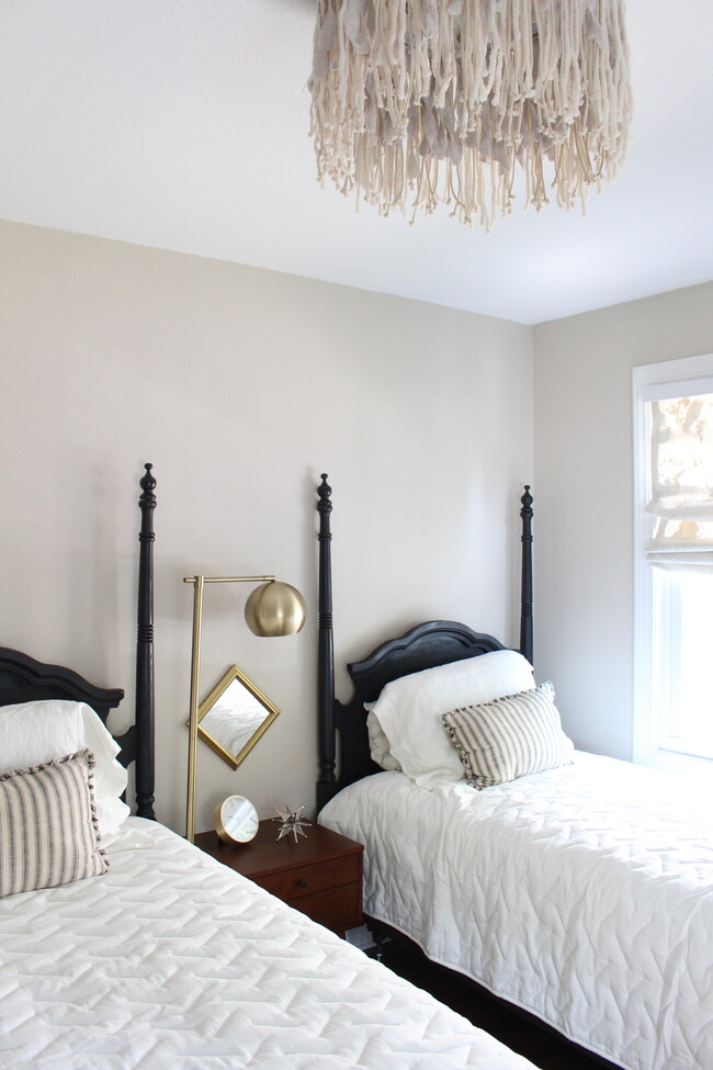 Building Photo - 301 Chamberlin St