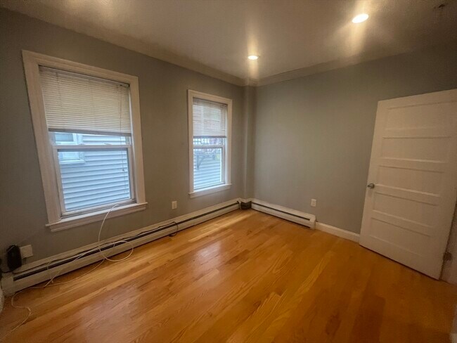 Building Photo - 841 Dorchester Ave
