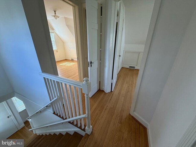 Building Photo - 2115 N Potomac St