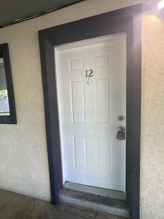 Building Photo - Quail Hollow 12