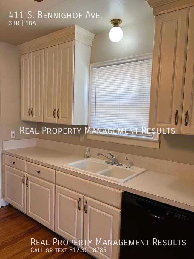 Building Photo - 411 S Bennighof Ave