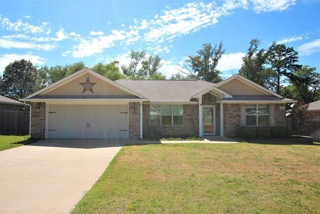 Primary Photo - Tour Today! 3 Bedroom 2 Bath in Lindale ISD!