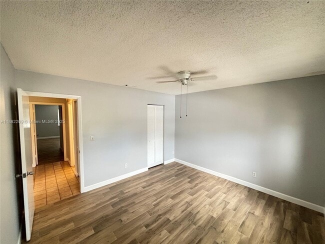 Building Photo - 4805 Pier Dr