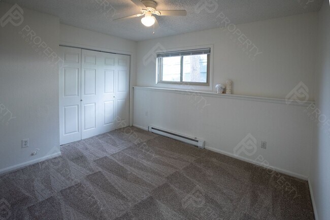 Building Photo - Single Family Home for Rent in Rifle