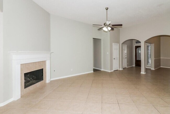 Building Photo - 10719 Gilford Crest Dr