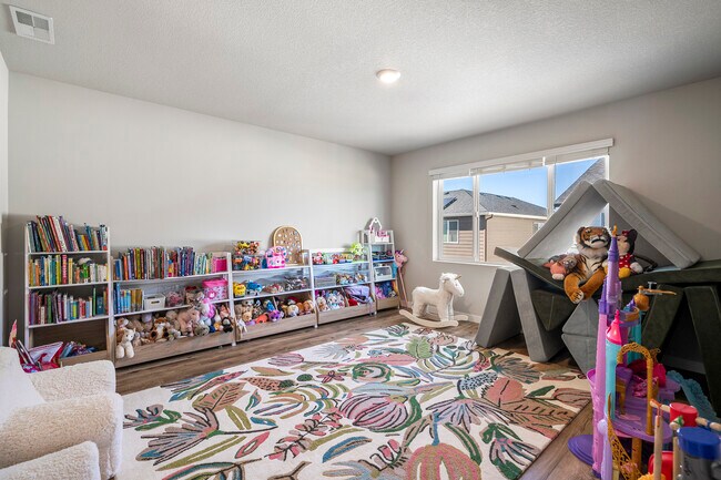 Building Photo - 20646 SE Gemstone Ave