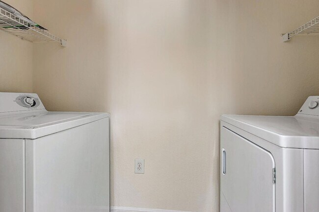 Building Photo - 2917 Tuscany Ct