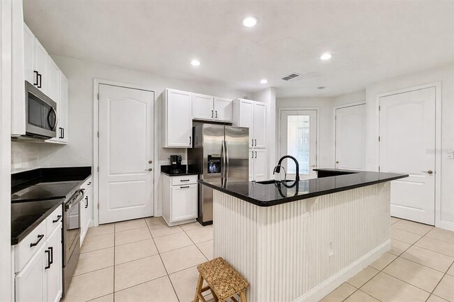 Building Photo - 8458 Kelsall Dr