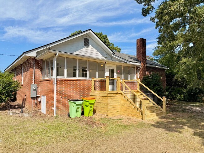 Building Photo - 240 Myrick Estates Rd