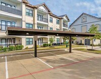 Building Photo - 200 Maple Ln