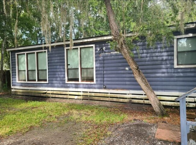 Building Photo - 6532 Mangrove Dr