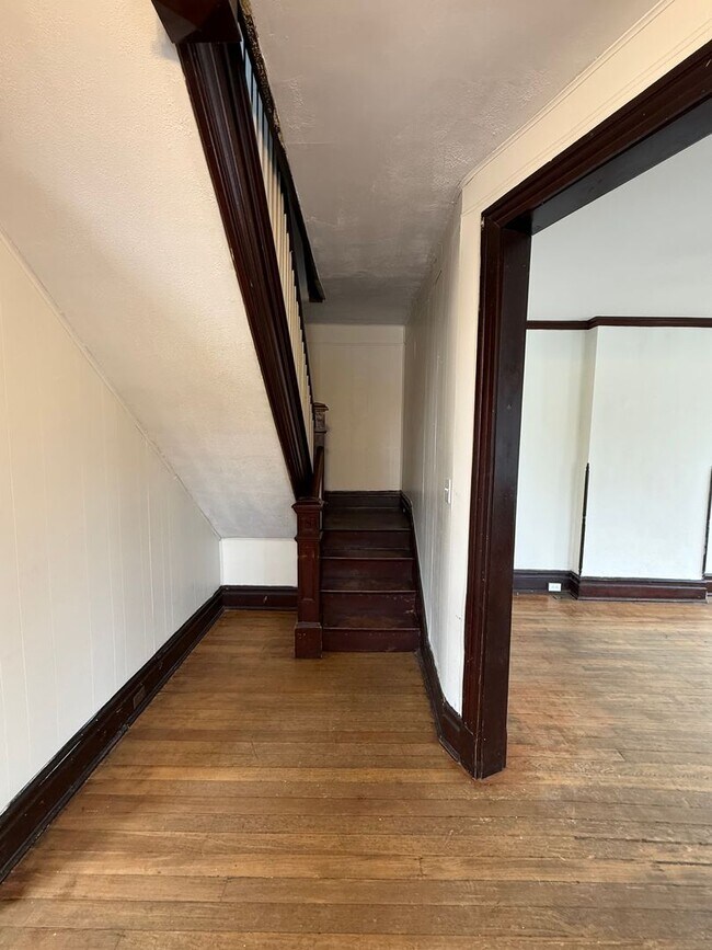 Building Photo - 49 W Commerce St