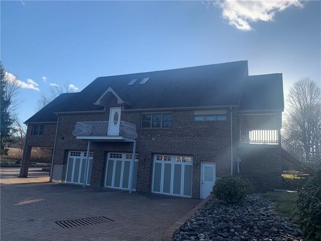 Building Photo - 900 Allegheny Ave