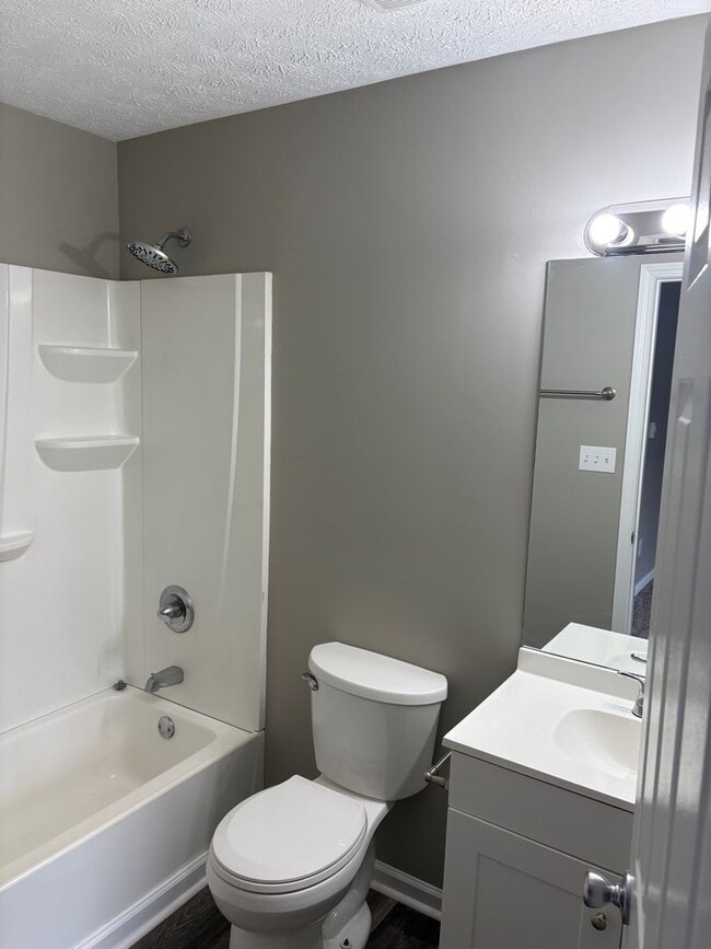 Building Photo - 804 Barry Ct