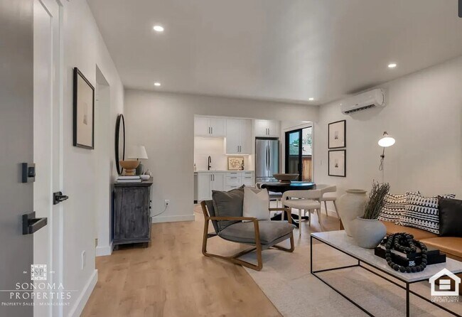 Building Photo - Modern Downstairs 2-Bedroom Unit Minutes from Sonoma Plaza